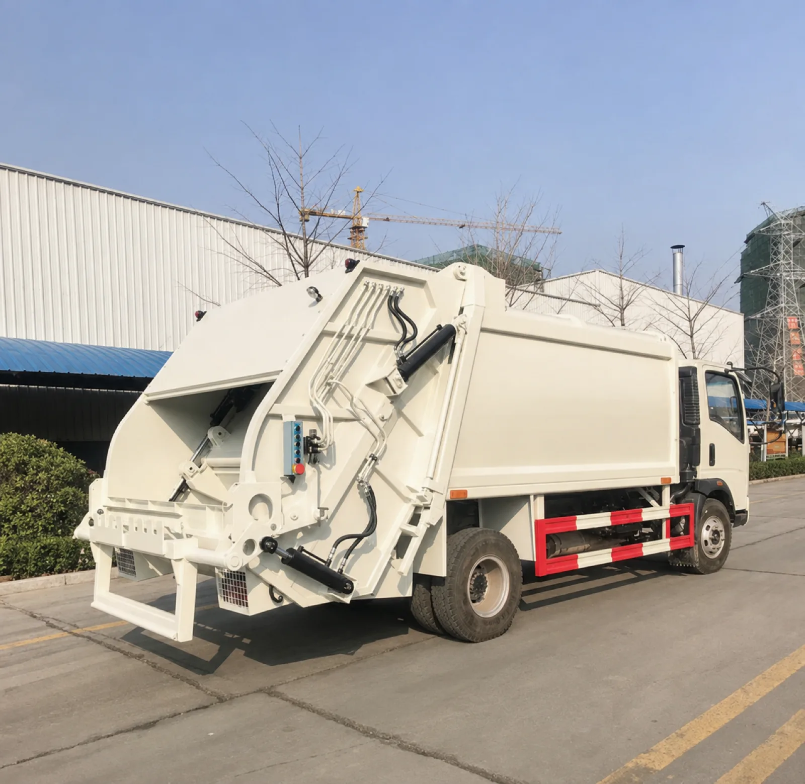 Camion à ordure  4X2 150 chevaux
